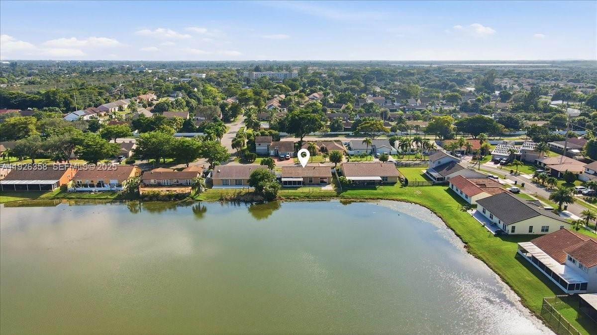 HOMES OF LAKE MIRAMAR - Residential