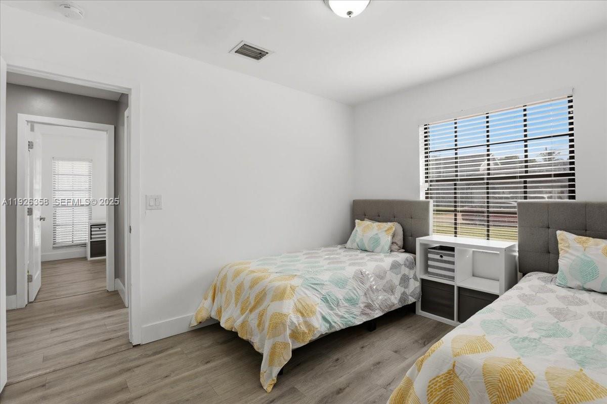 HOMES OF LAKE MIRAMAR - Residential