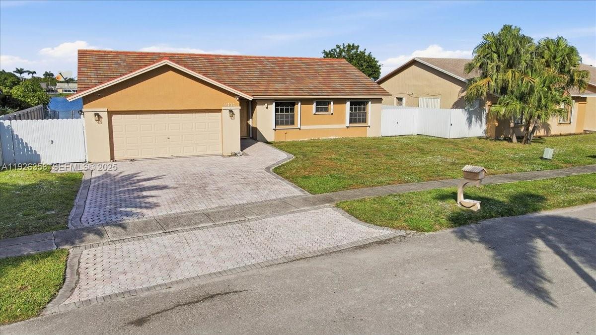 9111 S Lake Miramar Cir