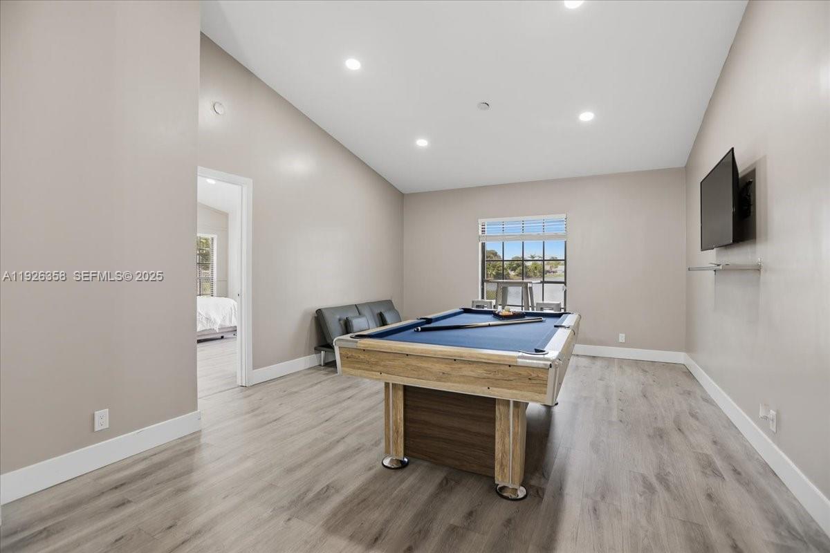 HOMES OF LAKE MIRAMAR - Residential