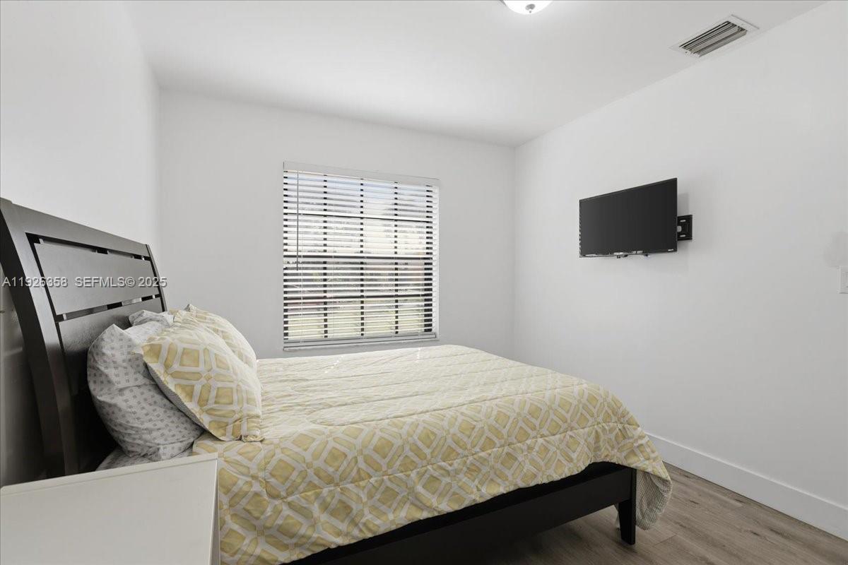 HOMES OF LAKE MIRAMAR - Residential