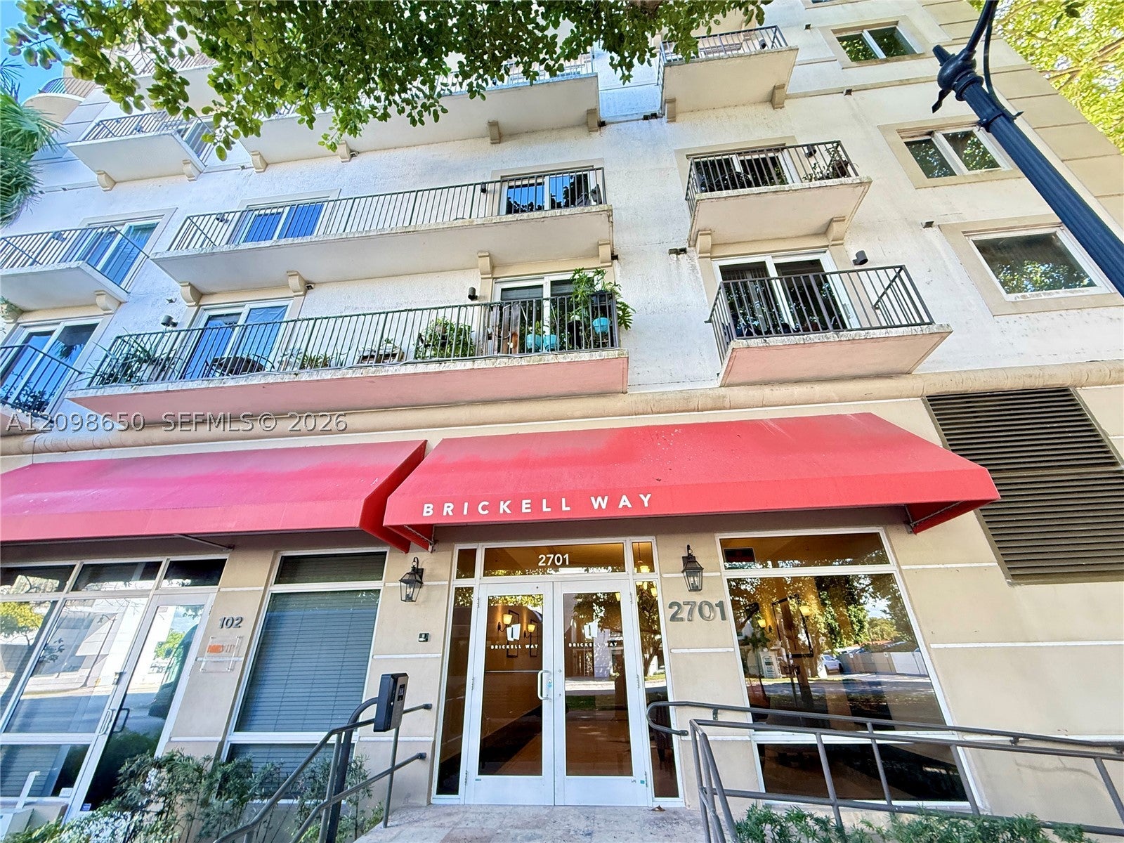View photos, virtual tours, details... 2701 SW 3rd Ave 202