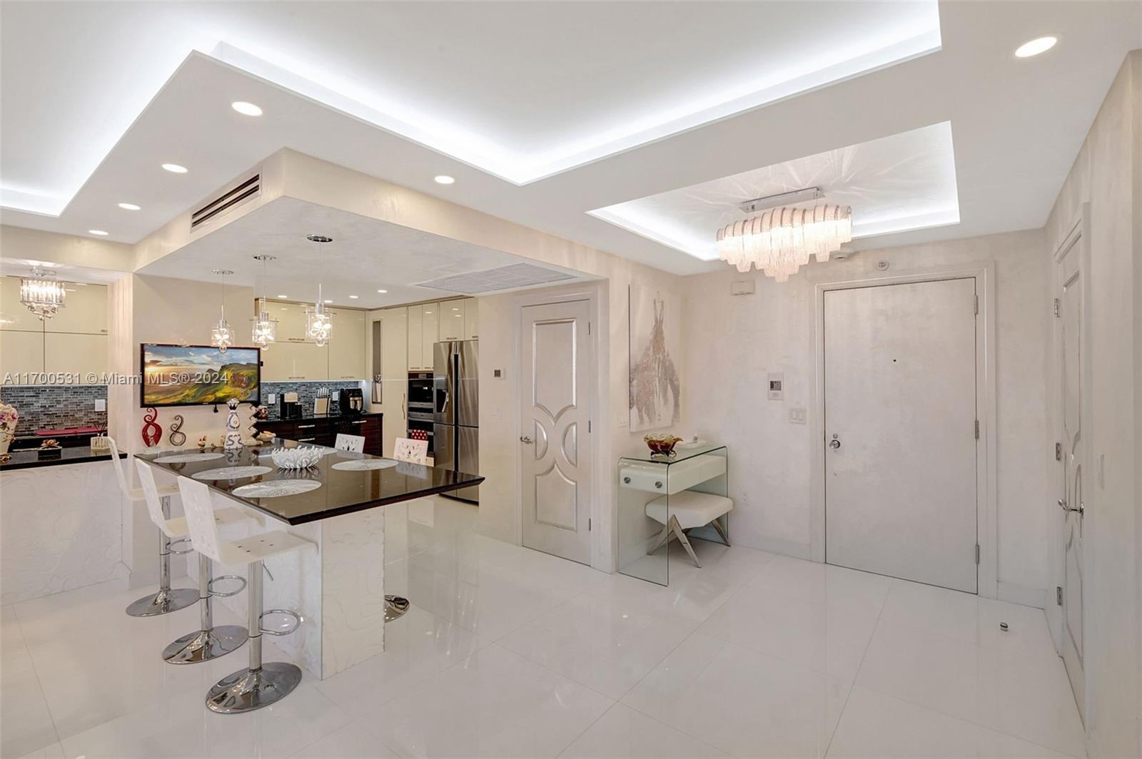 BALMORAL CONDO - Residential