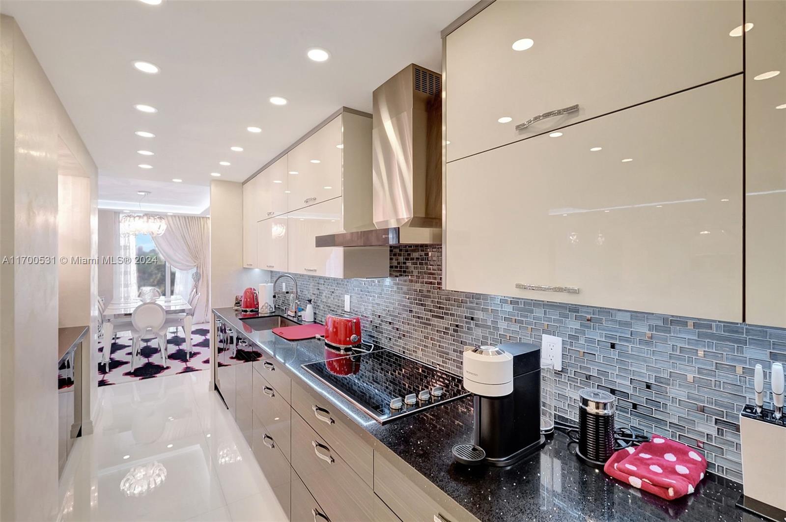 BALMORAL CONDO - Residential