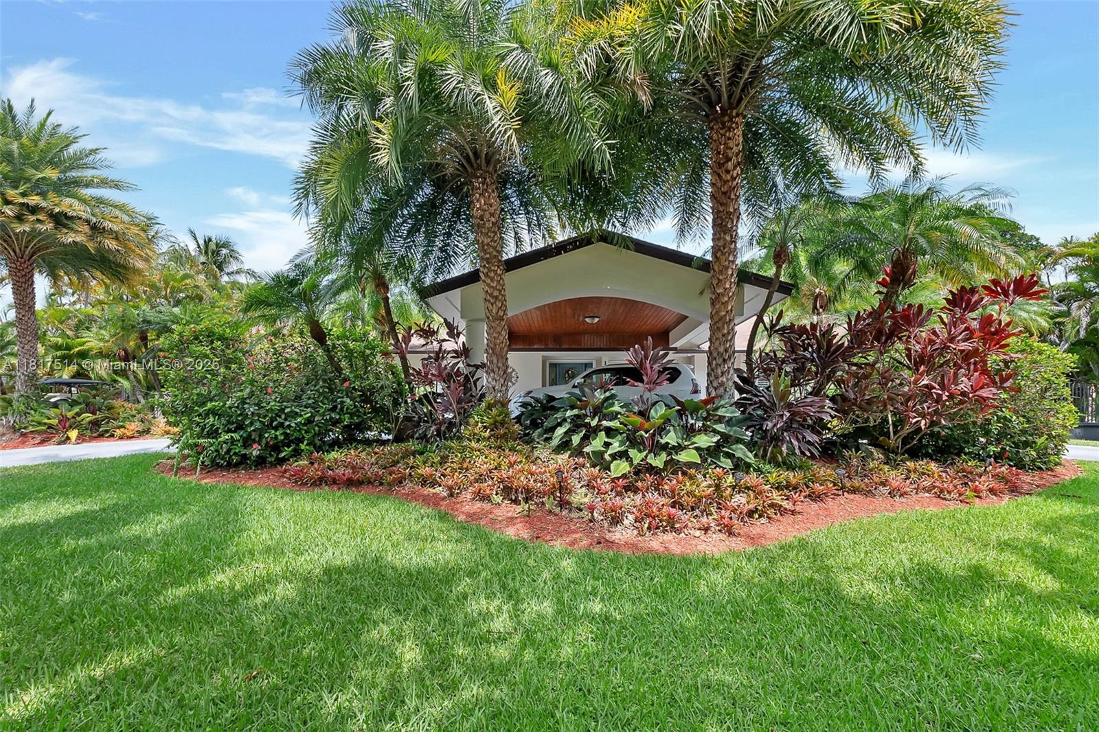 Property for Sale at 18120 Sw 88th Ct, Palmetto Bay, Miami-Dade County, Florida - Bedrooms: 4 
Bathrooms: 3  - $1,175,000