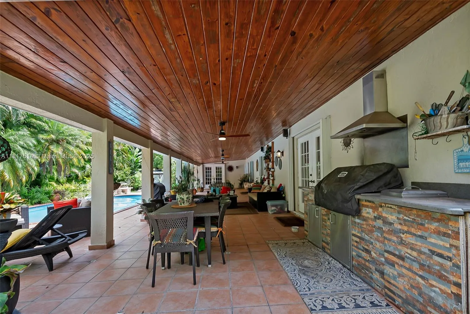 Palmetto Bay, Florida 33157, United States, 4 Bedrooms Bedrooms, ,3 BathroomsBathrooms,Residential,Active,146204