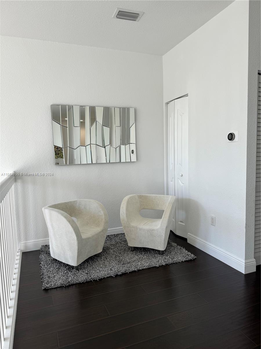 DORAL ISLES NORTH SEC THR - Residential Lease