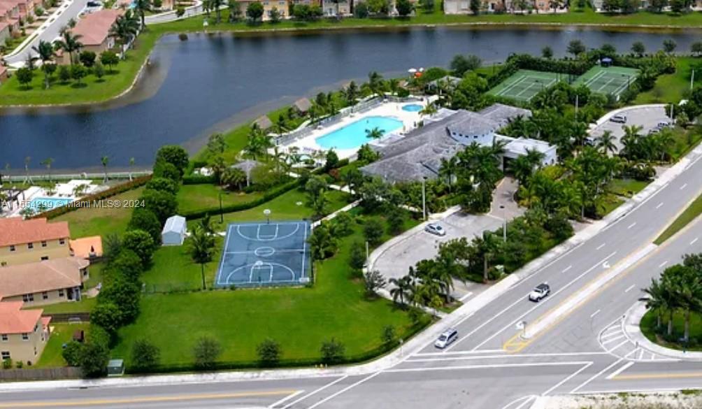 DORAL ISLES NORTH SEC THR - Residential Lease