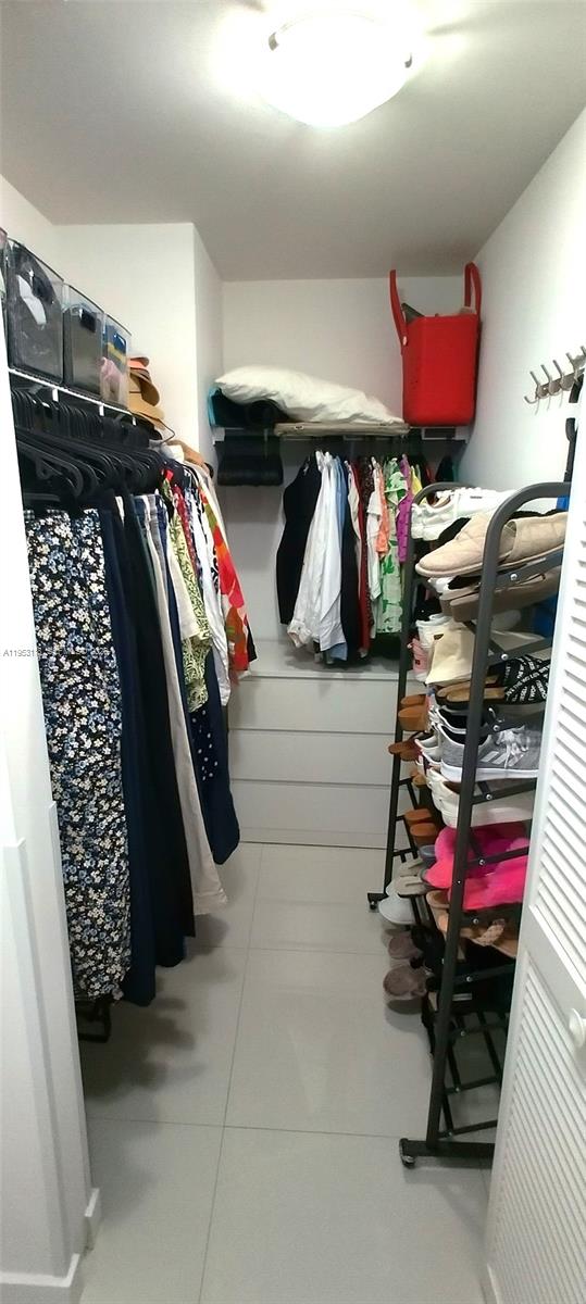 GRAND BAY COMMONS SOUTH - Residential