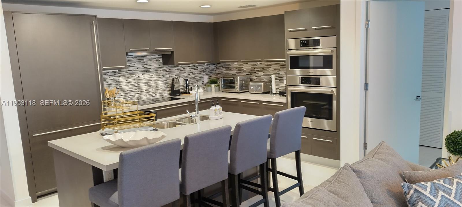 GRAND BAY COMMONS SOUTH - Residential