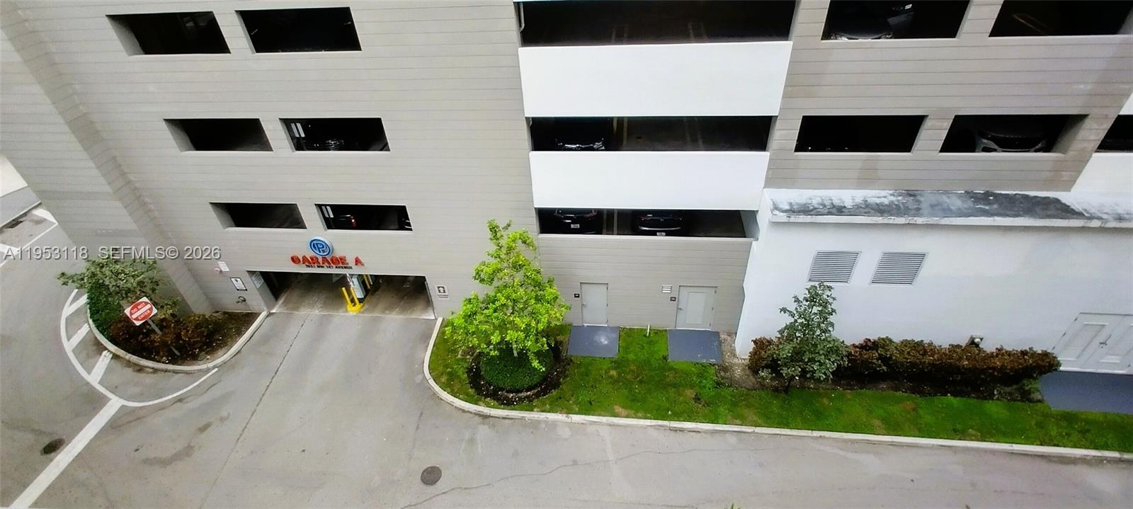 GRAND BAY COMMONS SOUTH - Residential