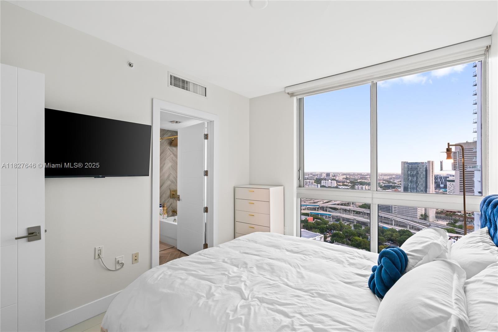 MINT CONDO - Residential Lease