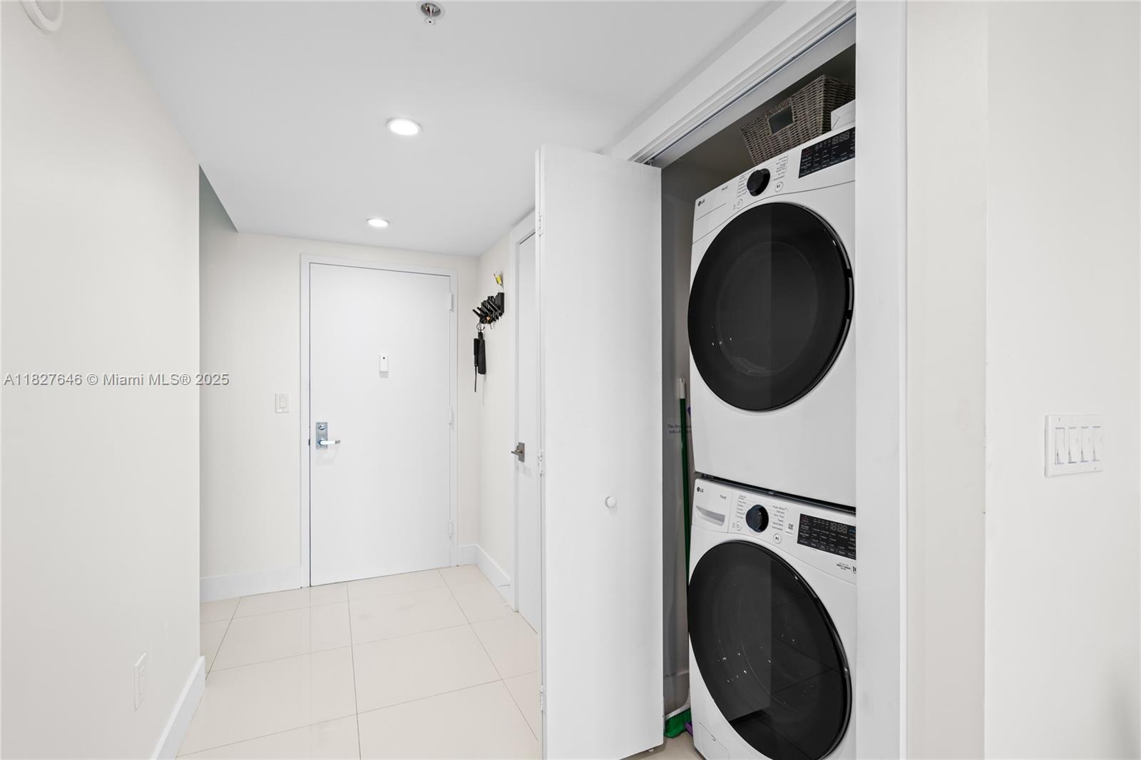 MINT CONDO - Residential Lease