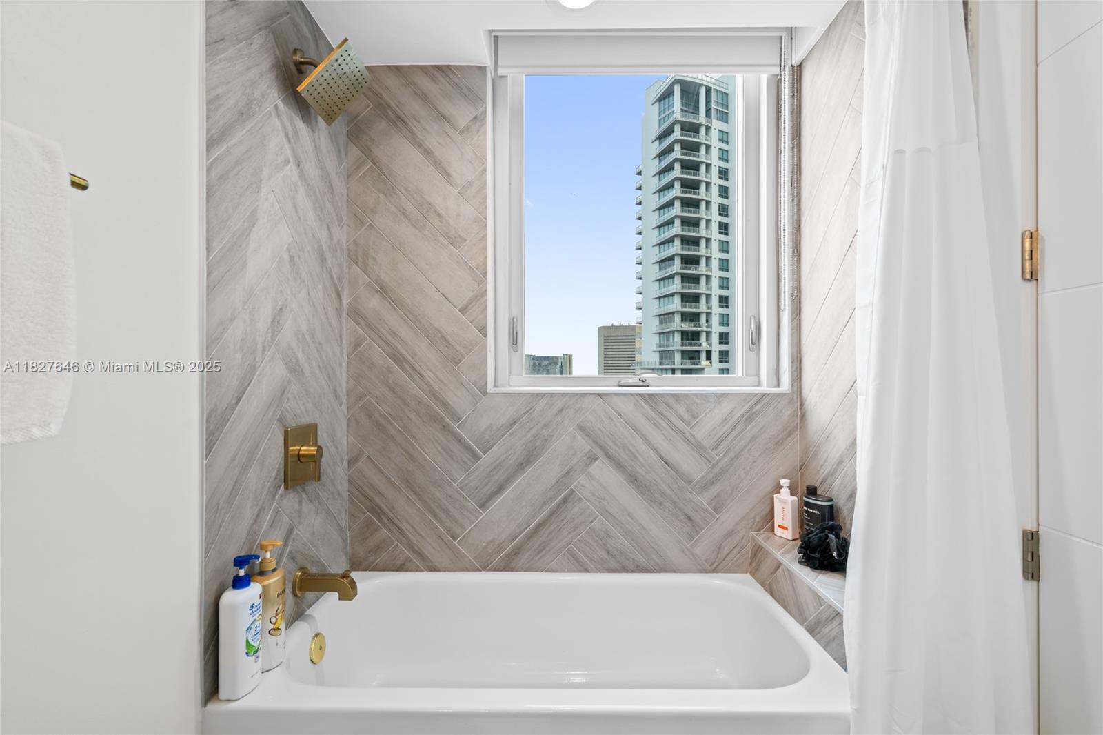 MINT CONDO - Residential Lease