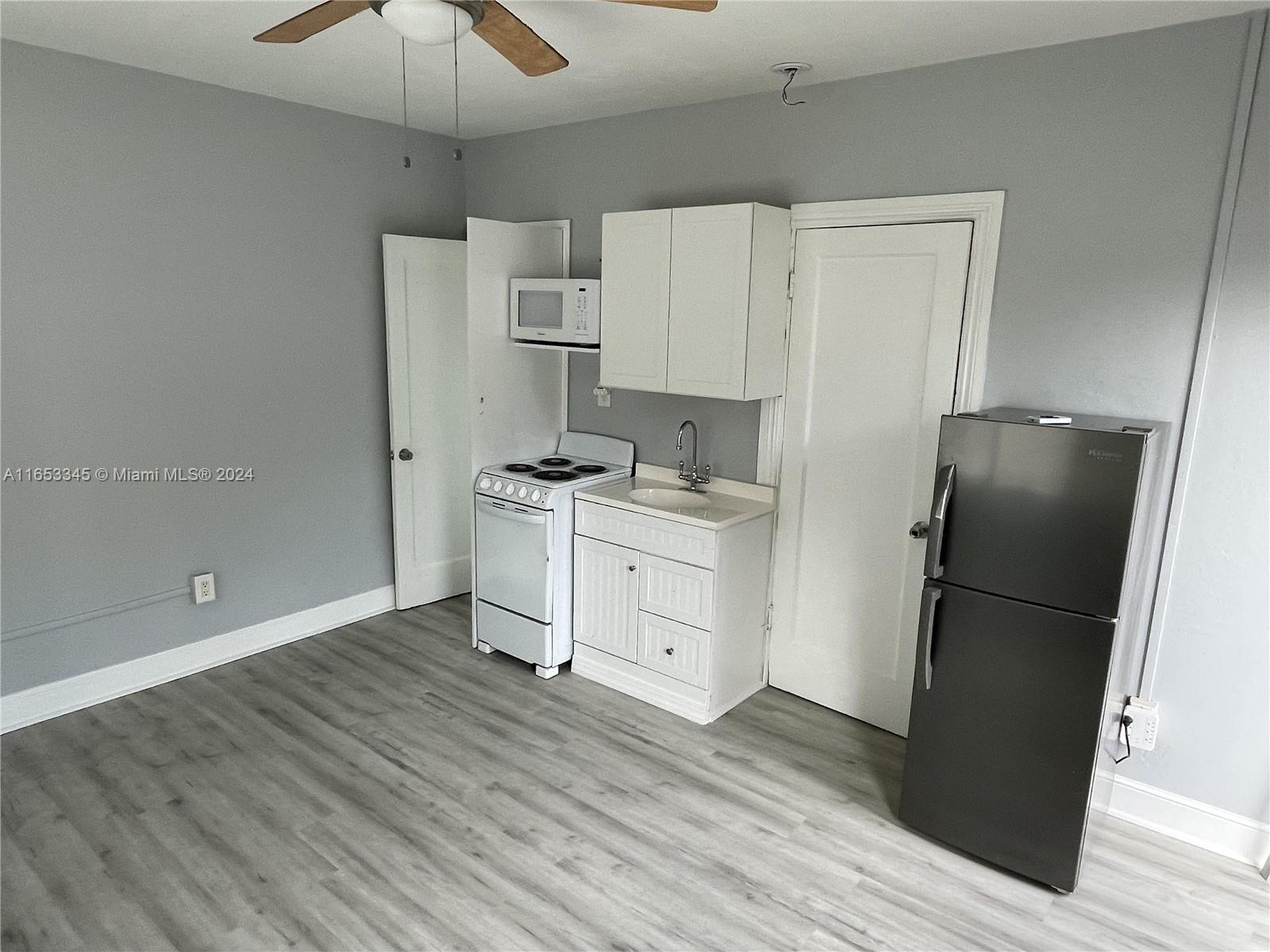 STRANAHANS SUB - Residential Lease