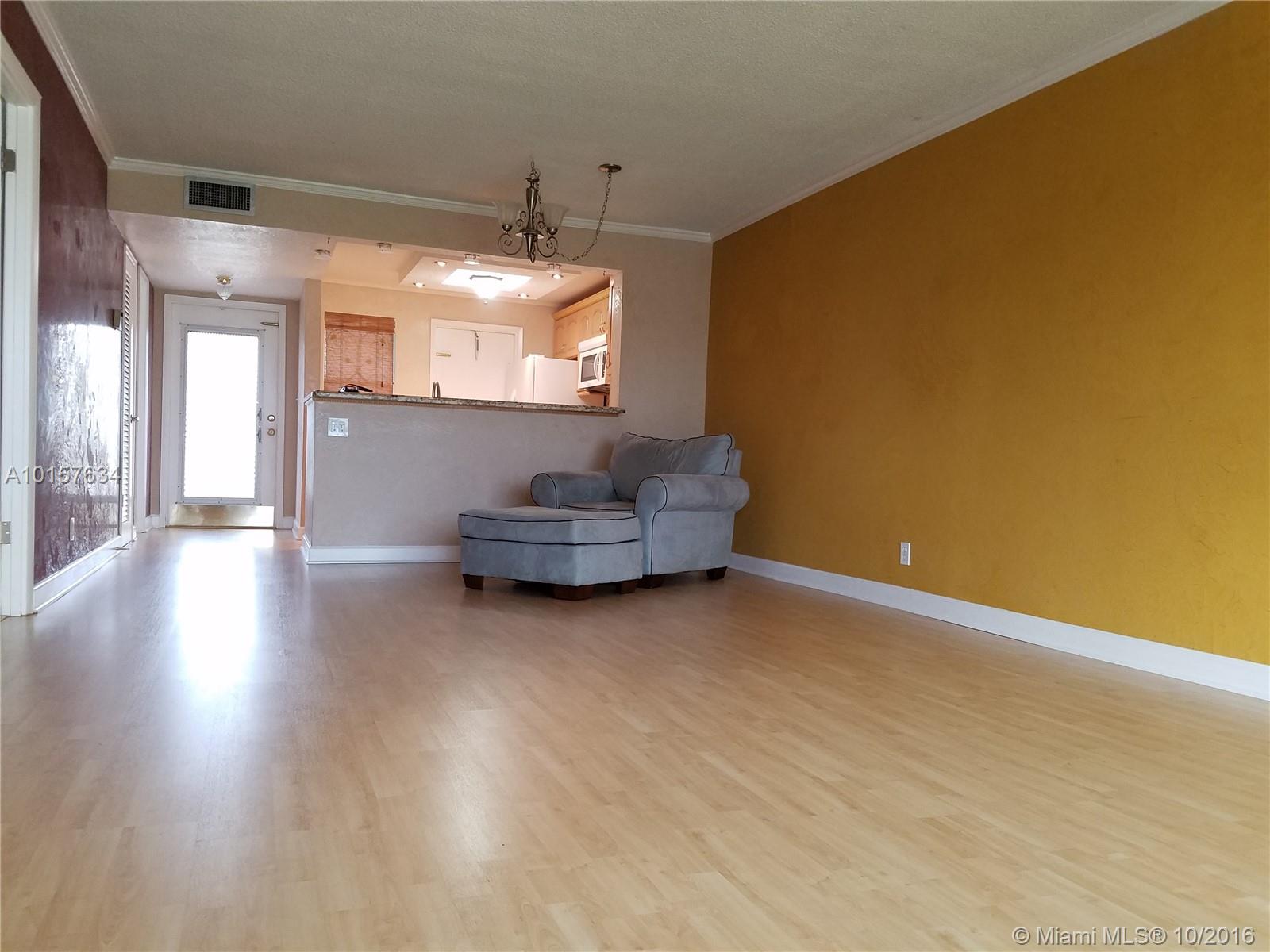 Hillcrest Country Club #1 - Residential Lease