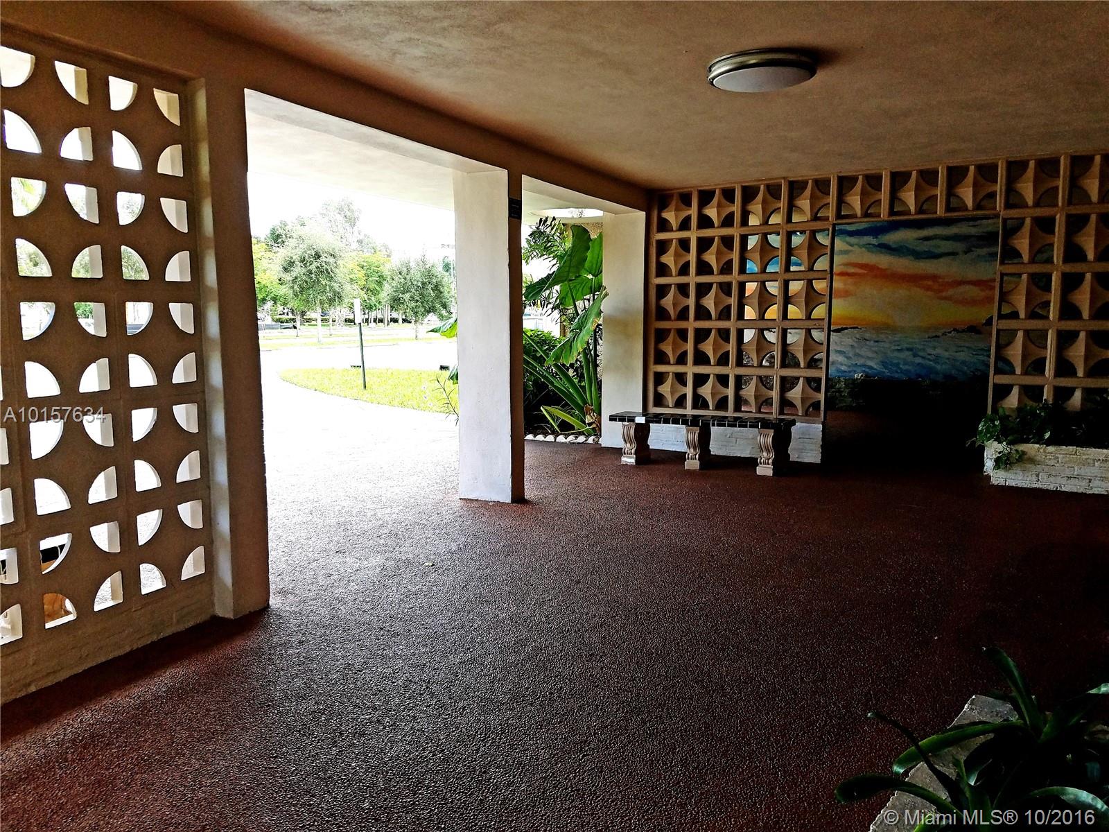 Hillcrest Country Club #1 - Residential Lease