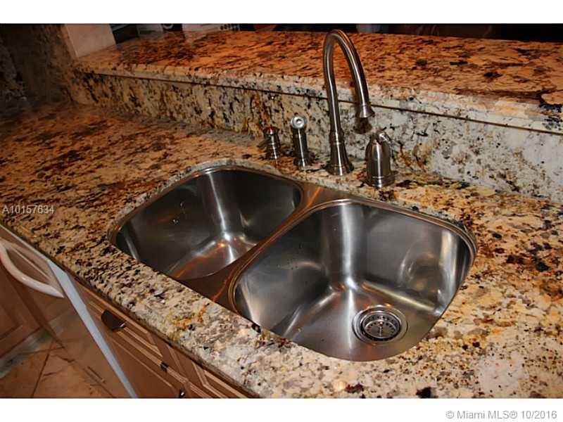 Hillcrest Country Club #1 - Residential Lease