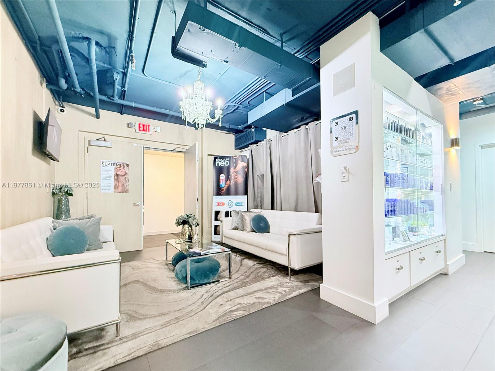 MIDBLOCK MIAMI CONDO - Residential