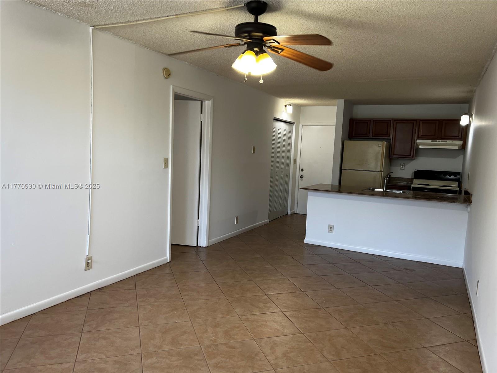 CORAL SPRINGS TOWER CLUB - Residential Lease