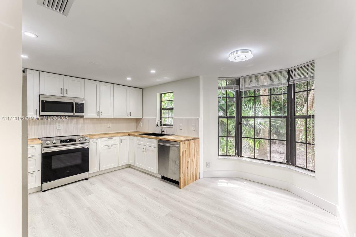 LA MIRADA AT BOCA POINTE - Residential Lease