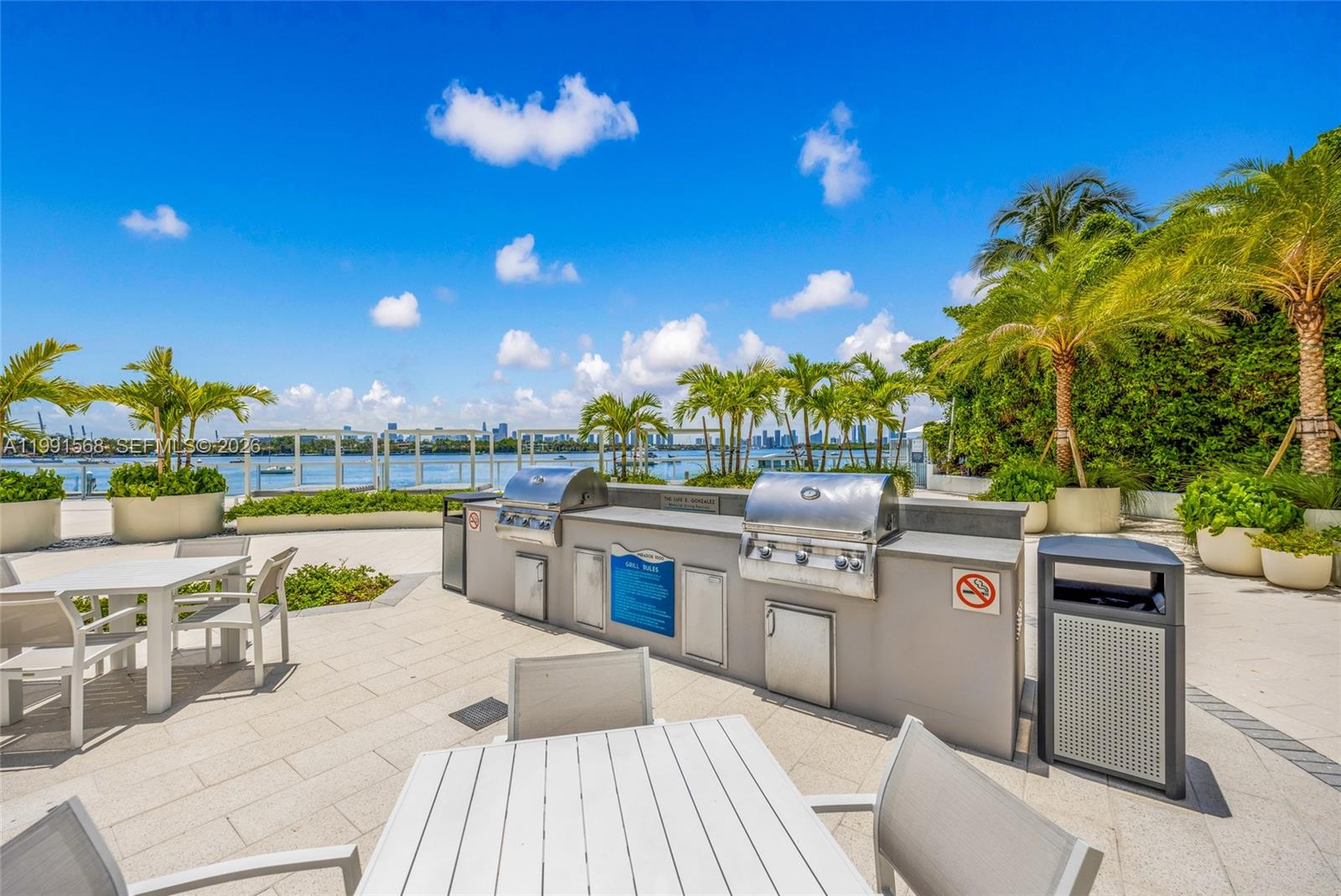 1000 West Ave 328