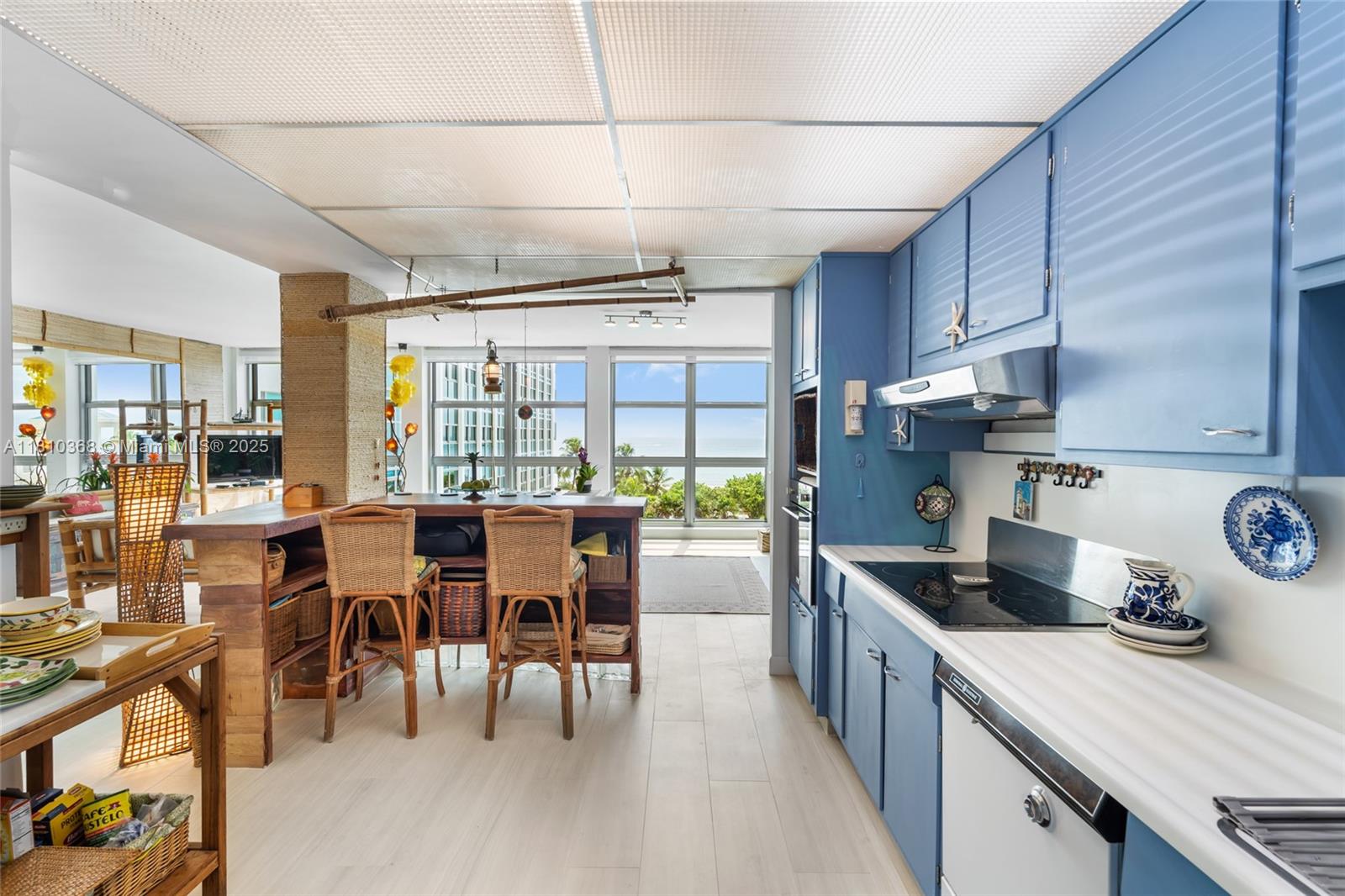 CRYSTAL HOUSE CONDO - Residential Lease