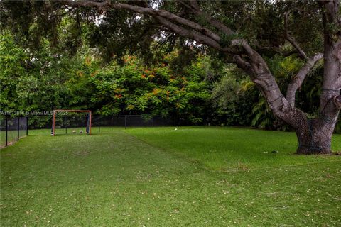 A home in Pinecrest