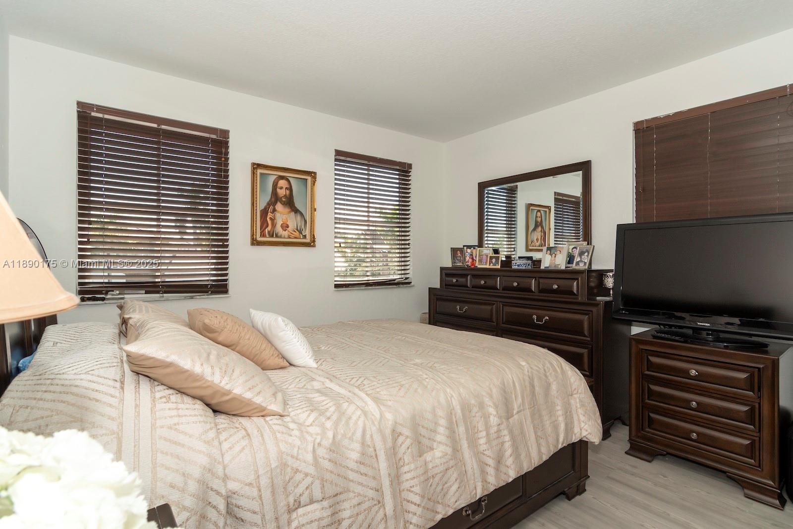 4351 SW 160th Ave 200