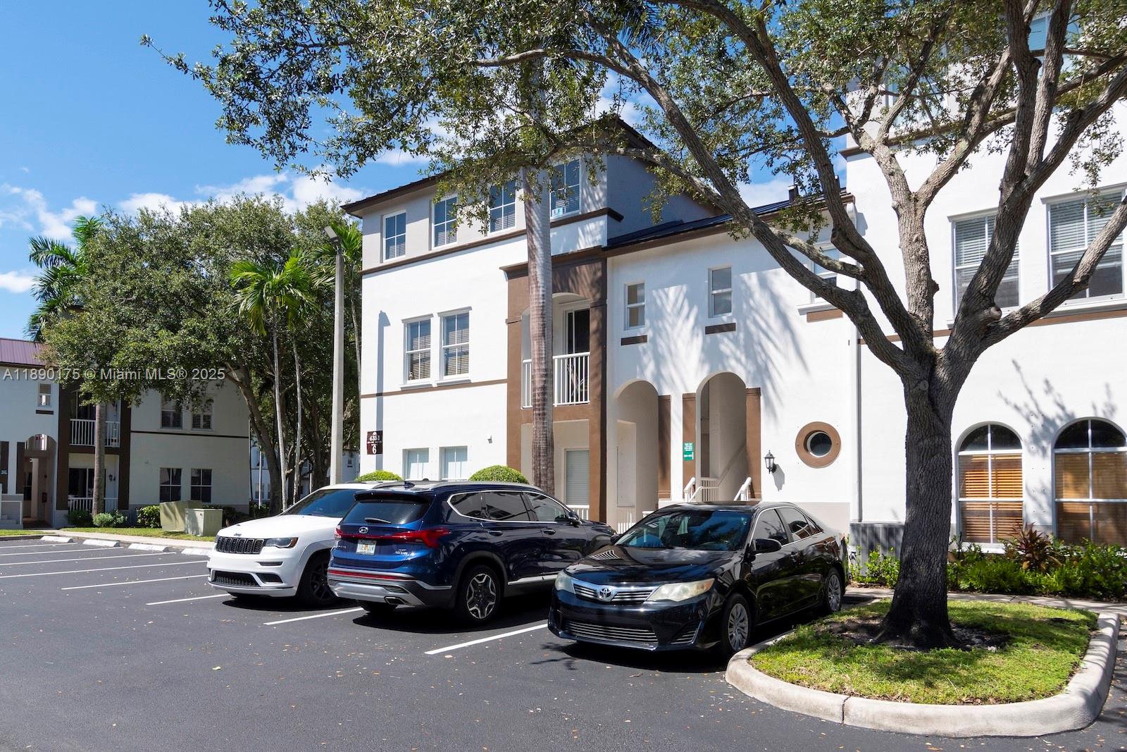 4351 SW 160th Ave 200