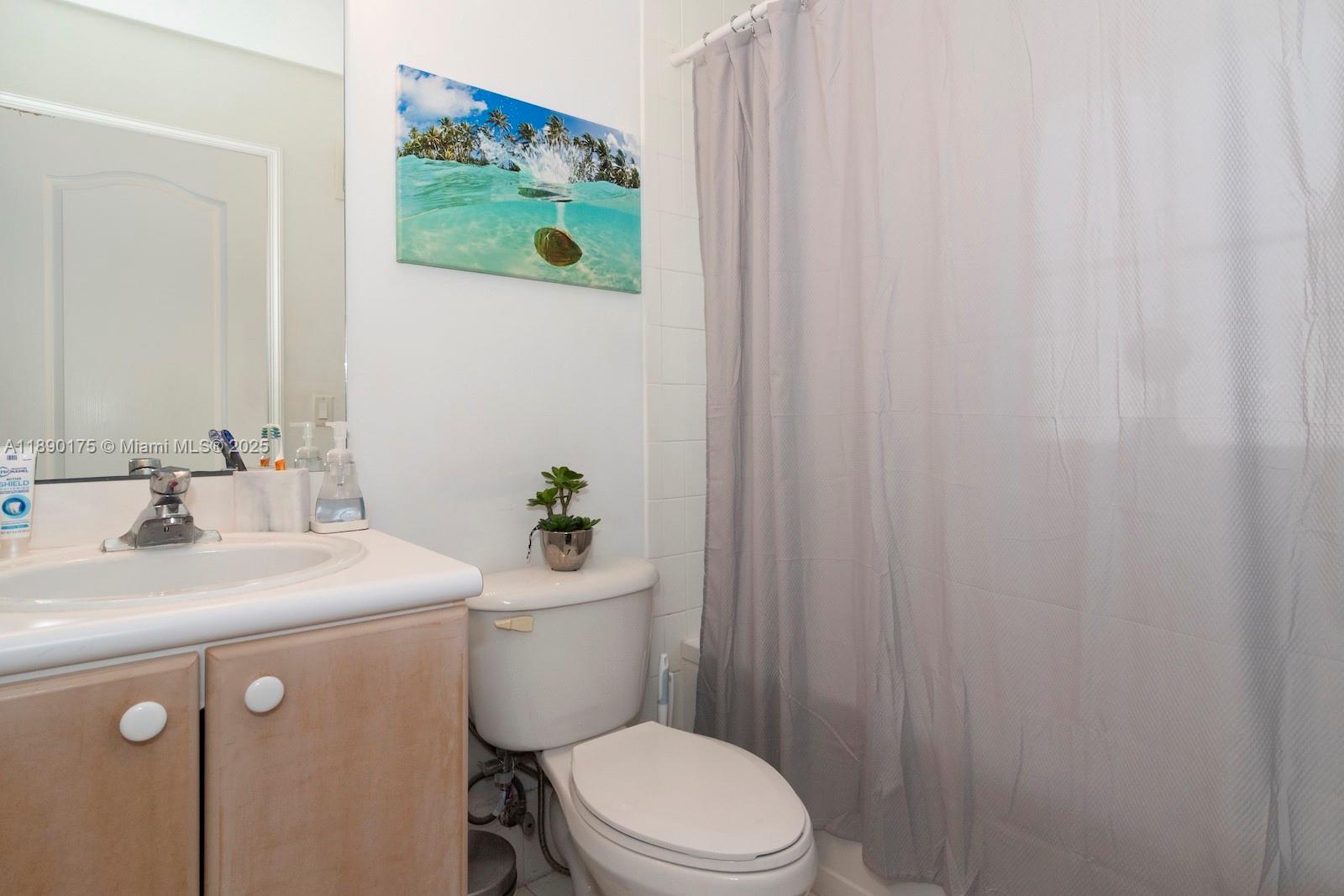 COURTYARDS TWO CONDO - Residential