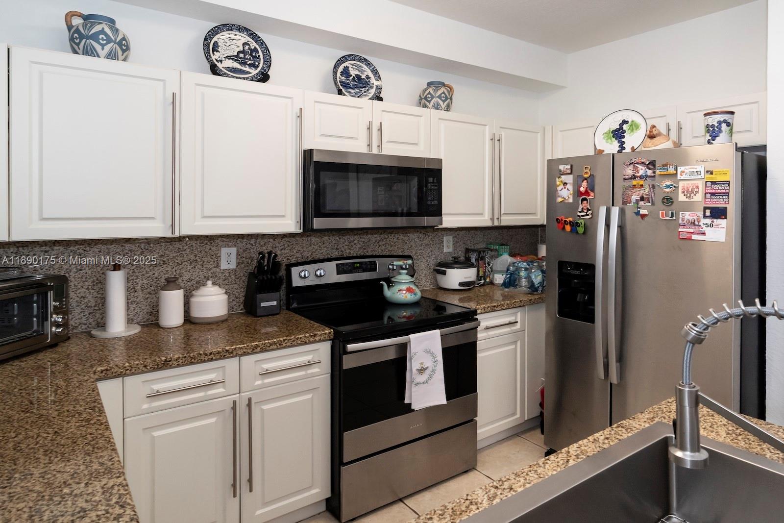 COURTYARDS TWO CONDO - Residential