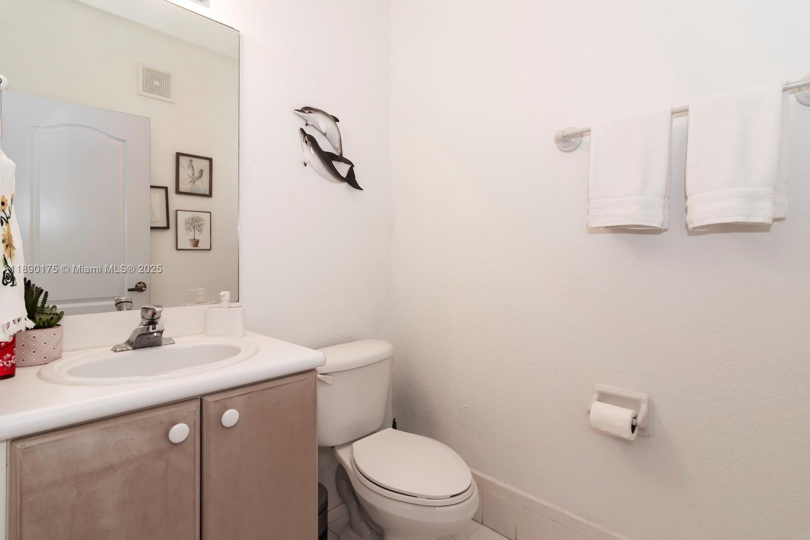 COURTYARDS TWO CONDO - Residential