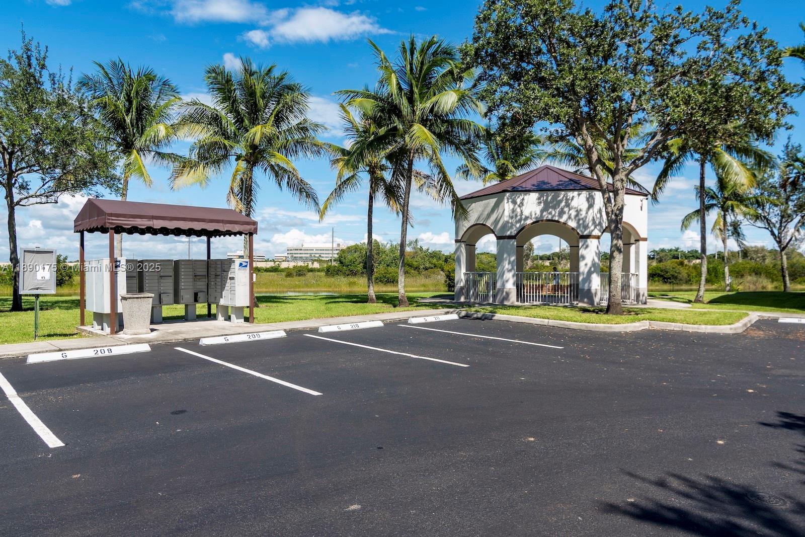 COURTYARDS TWO CONDO - Residential