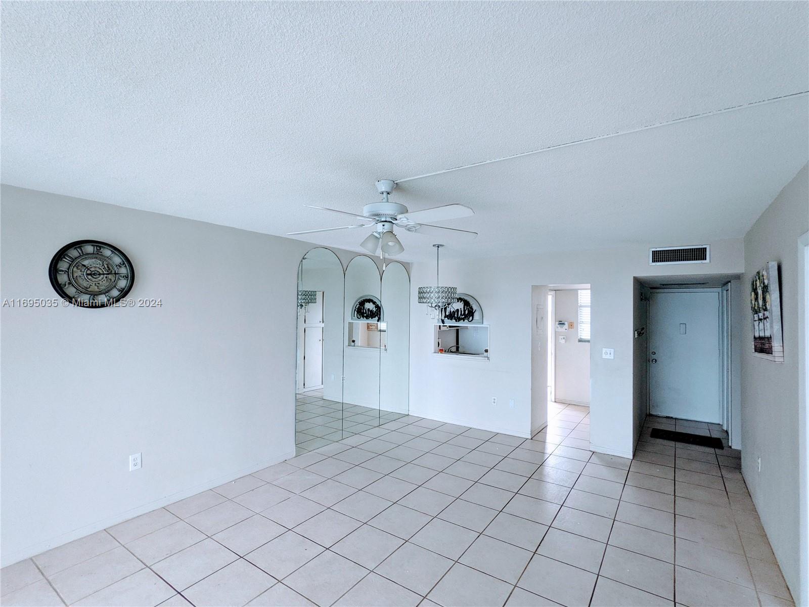 3020 Marcos Dr S311