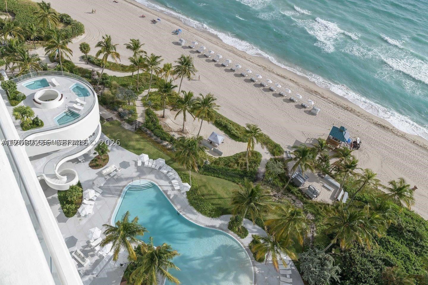 16901 Collins Ave 704