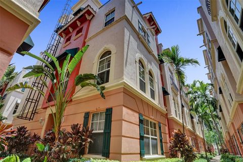 Townhouse in Fort Lauderdale FL 1033 17th Way Way.jpg