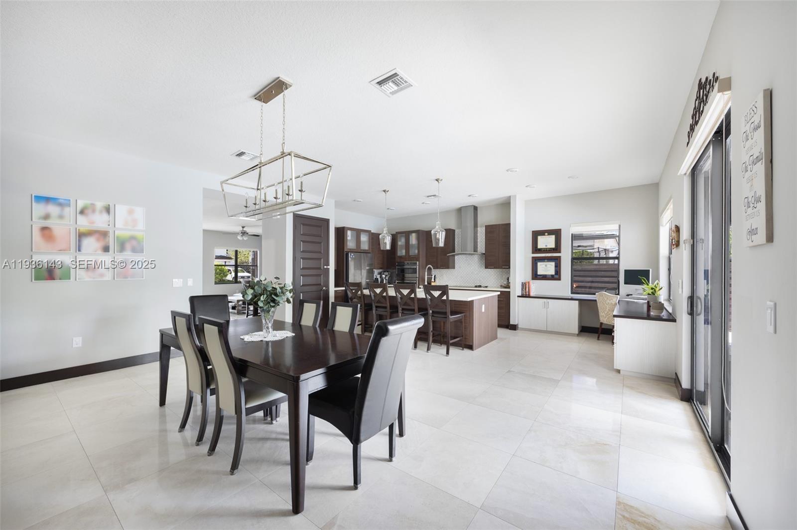 DUNNWOODY LAKE - Residential