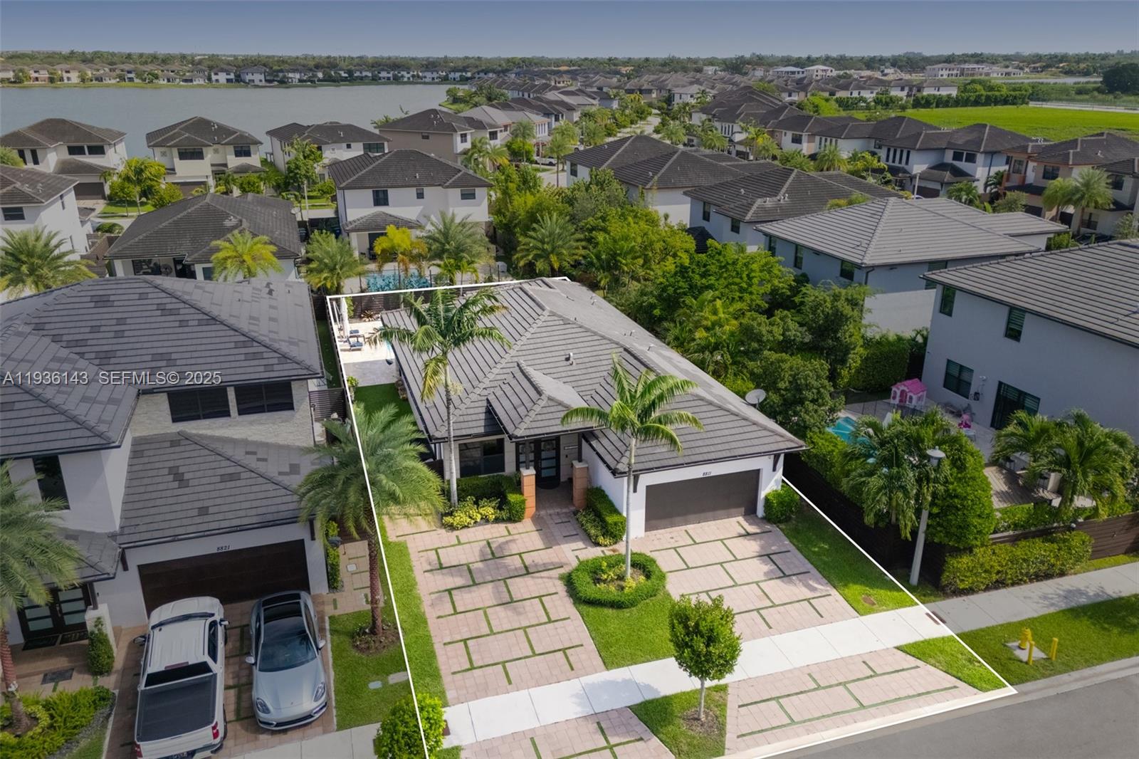 DUNNWOODY LAKE - Residential