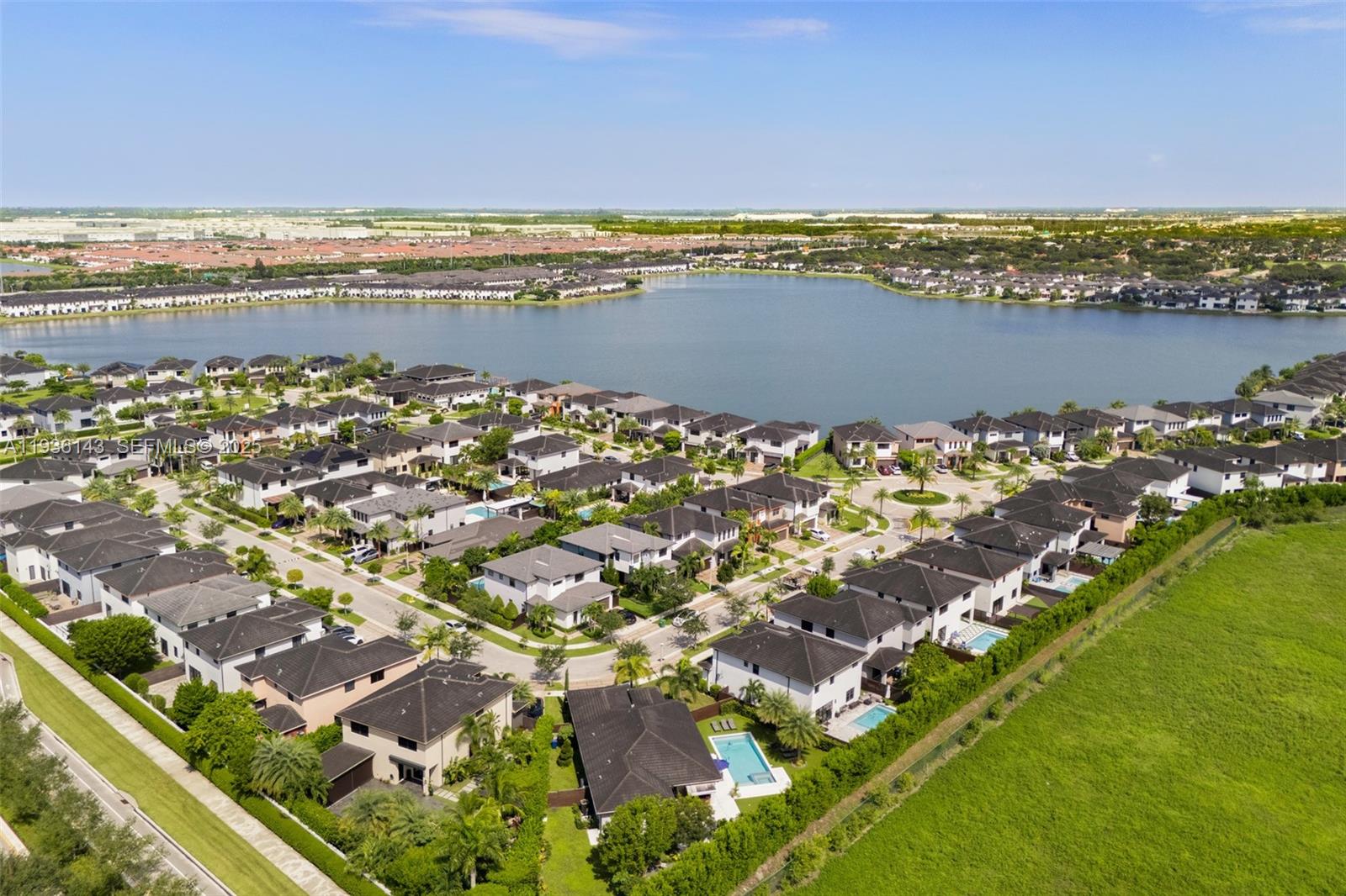 DUNNWOODY LAKE - Residential