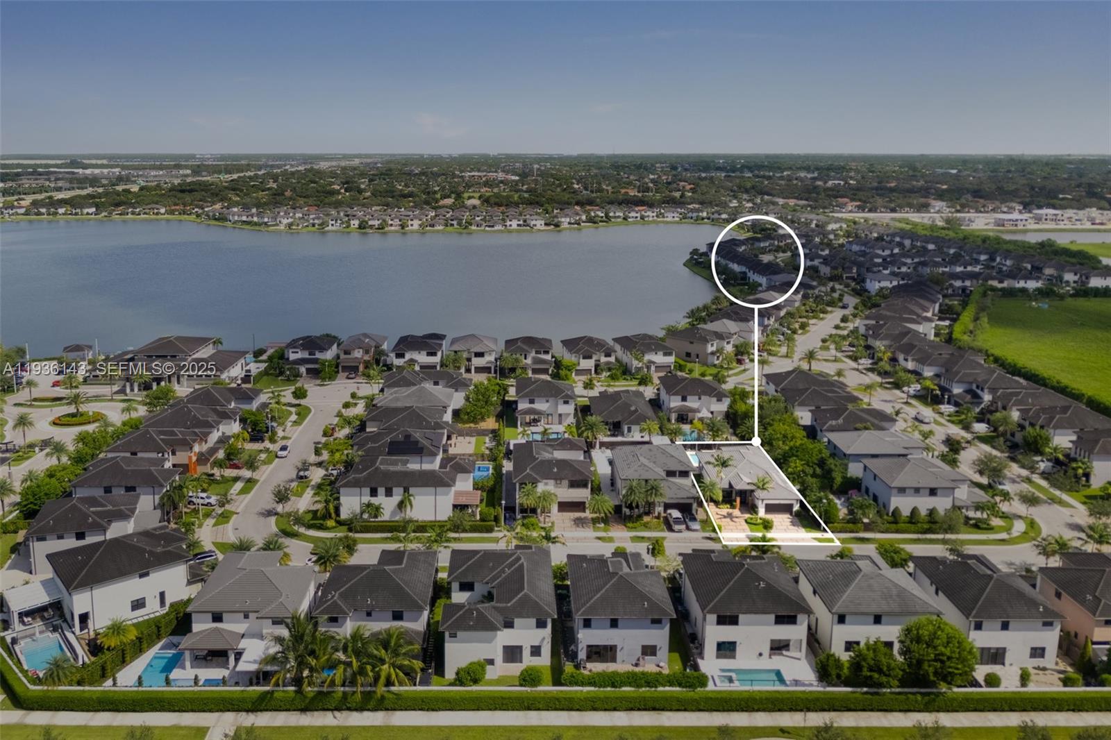 DUNNWOODY LAKE - Residential