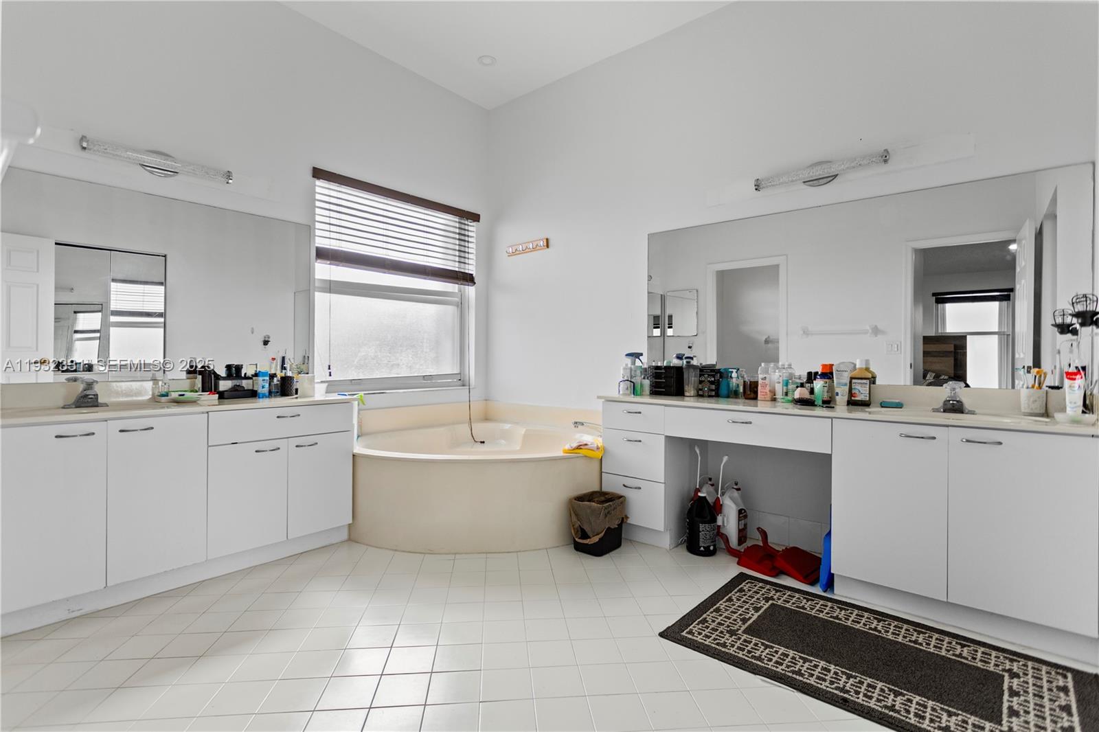 TOWNGATE - Residential