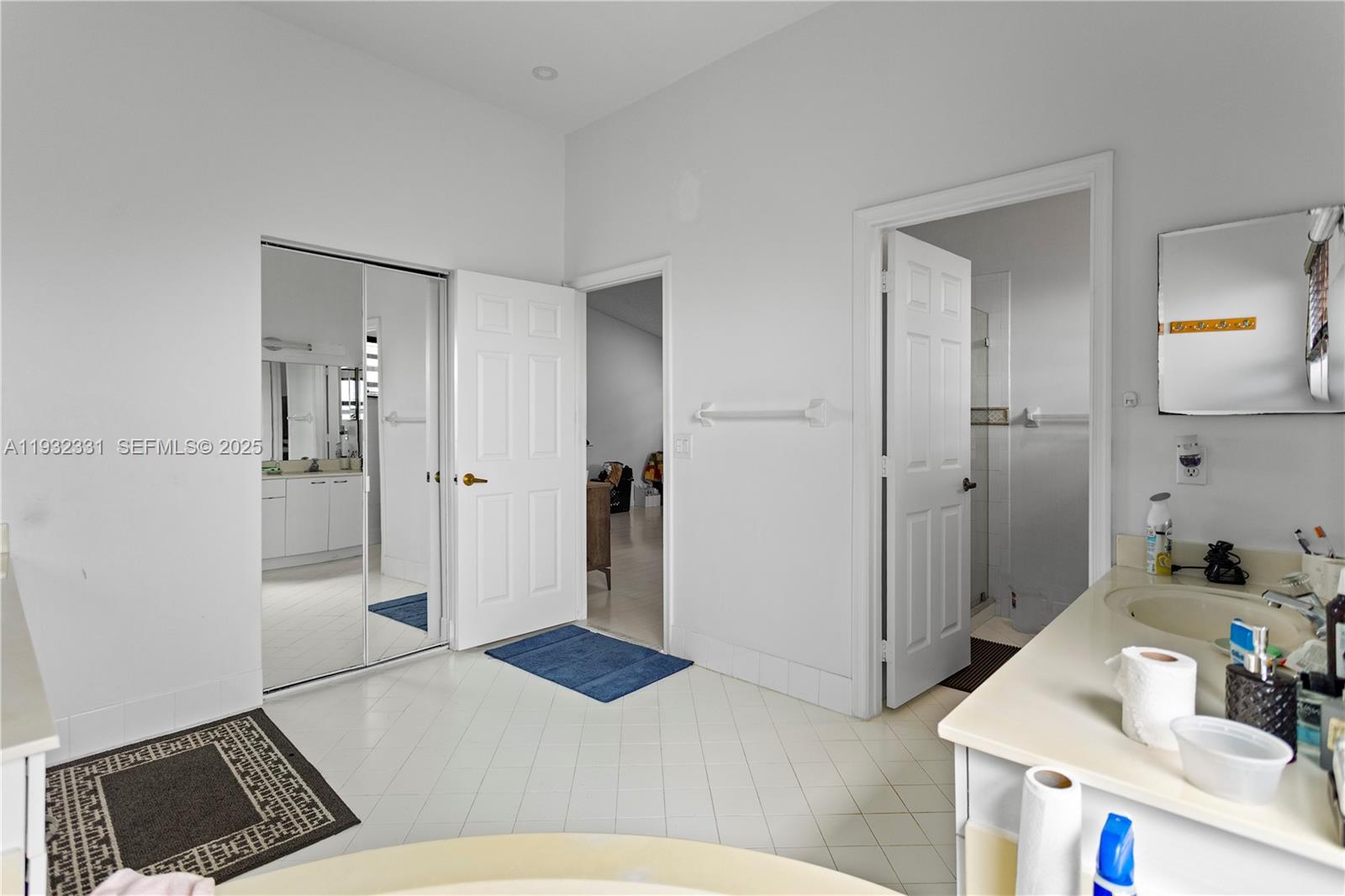 TOWNGATE - Residential