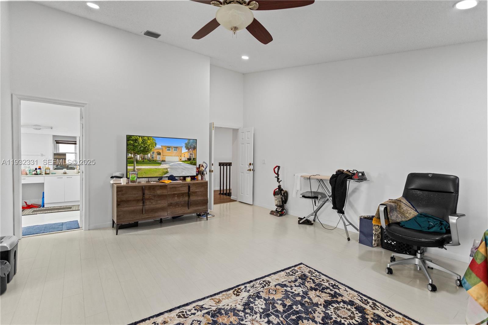 TOWNGATE - Residential