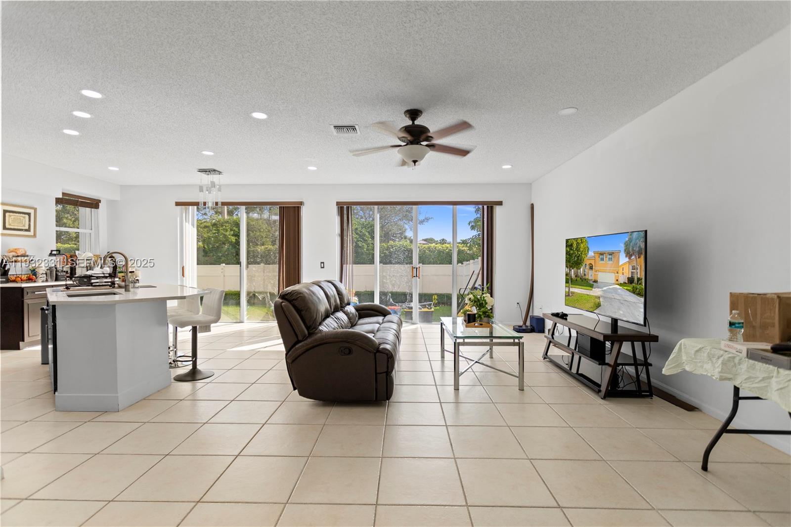 TOWNGATE - Residential