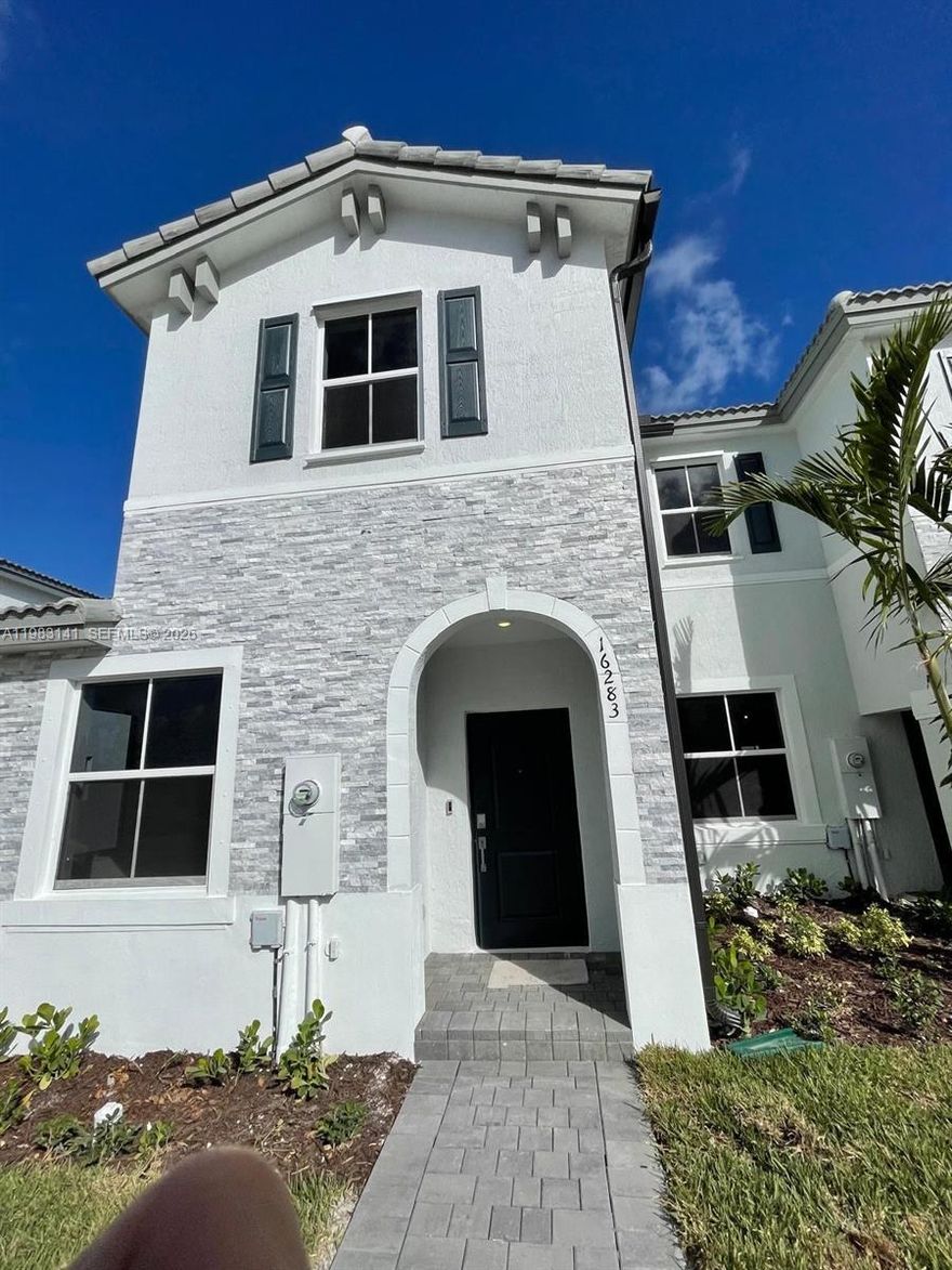 Beautiful and modern townhome for rent located at Cedar Pointe community in Homestead, offering a comfortable and functional layout ideal for everyday living. This spacious residence features 3 bedrooms and 2.5 bathrooms, providing the perfect combination of style, space, and convenience.
The home welcomes you with an open-concept living, dining, and kitchen area, creating a bright and inviting atmosphere. Enjoy outdoor living with a private fenced patio, perfect for relaxing or entertaining. The first floor offers generous living spaces, while the second floor includes all bedrooms, including a comfortable primary suite designed for privacy and convenience.
Located in a growing residential area of Homestead, the property offers easy access to US-1 and the Florida Turnpike, making commuting to Miami simple. It is also conveniently located near the Homestead-Miami Speedway and Homestead Air Reserve Base. The area is known for its relaxed lifestyle and proximity to beautiful outdoor destinations such as Biscayne National Park and the Everglades, as well as nearby shopping, dining, schools, and entertainment.
With its modern design, spacious two-story layout, and convenient location, this townhome offers a great opportunity to enjoy comfort and convenience in one of South Florida’s fastest-growing communities.