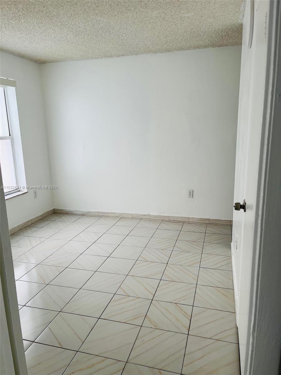 EL CID CONDO - Residential Lease