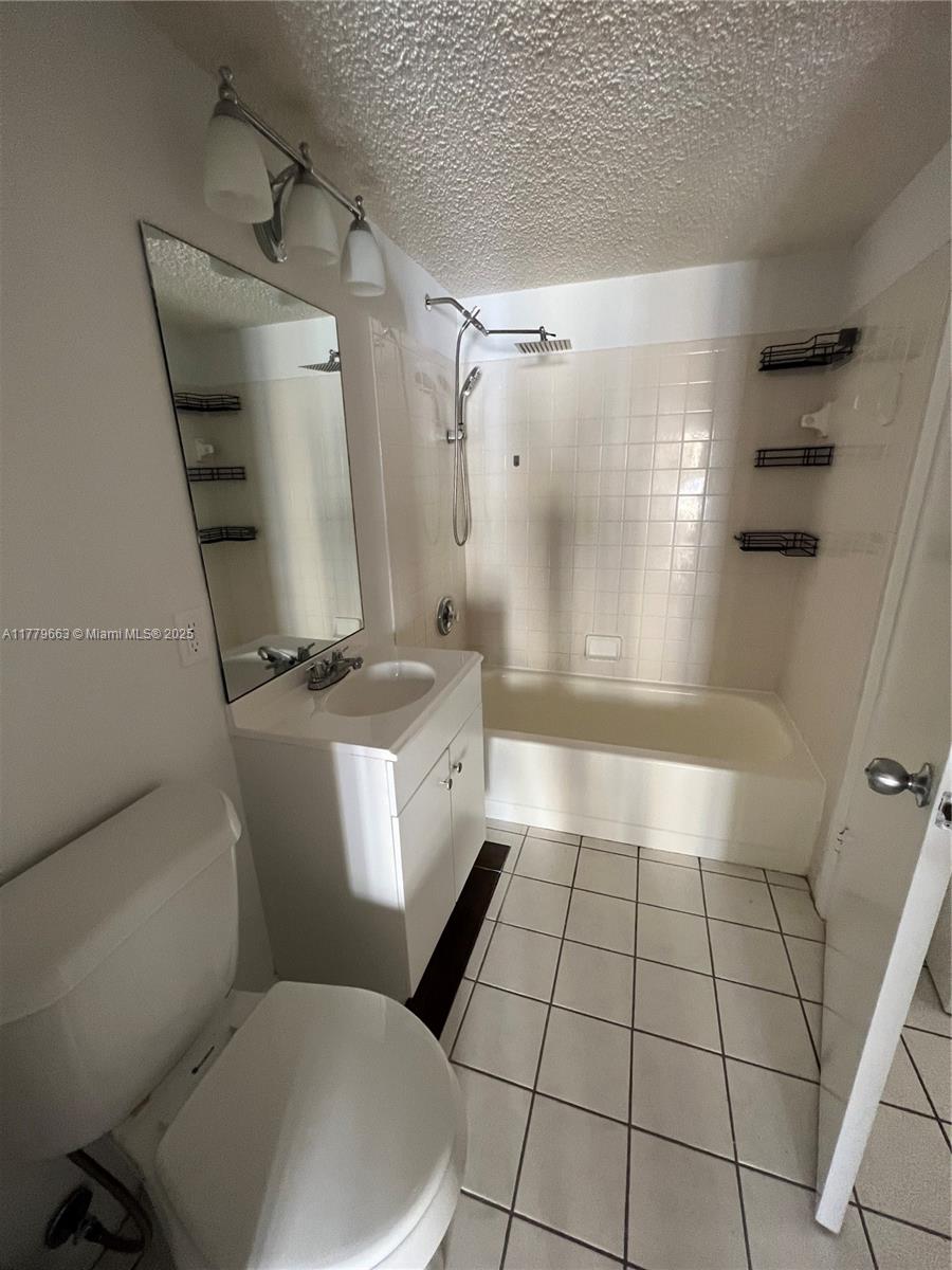 ADDISON POINTE AT BOCA RA - Residential Lease