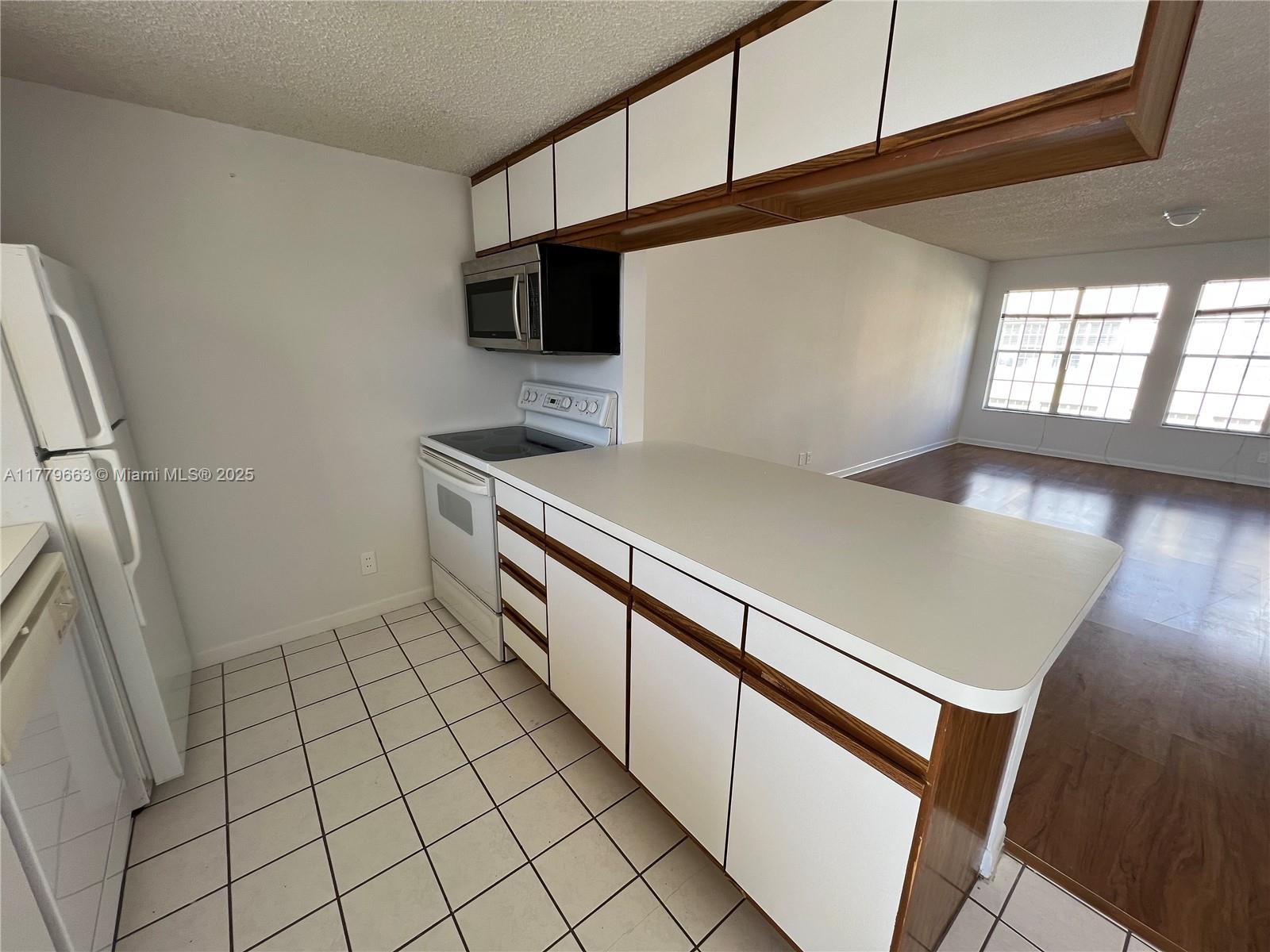 ADDISON POINTE AT BOCA RA - Residential Lease