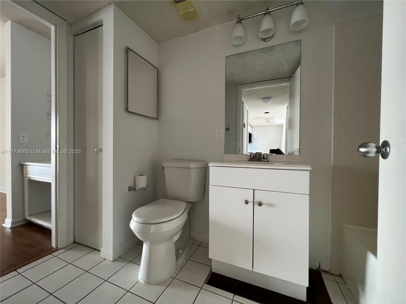 ADDISON POINTE AT BOCA RA - Residential Lease